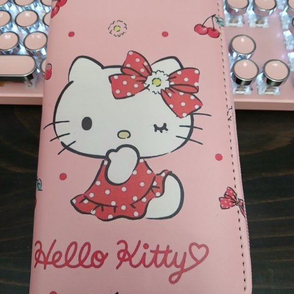 Sanrio Accessories - Sanrio Hello Kitty Pink Wallet